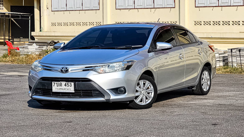 TOYOTA VIOS 1.5 E A/T 2015
