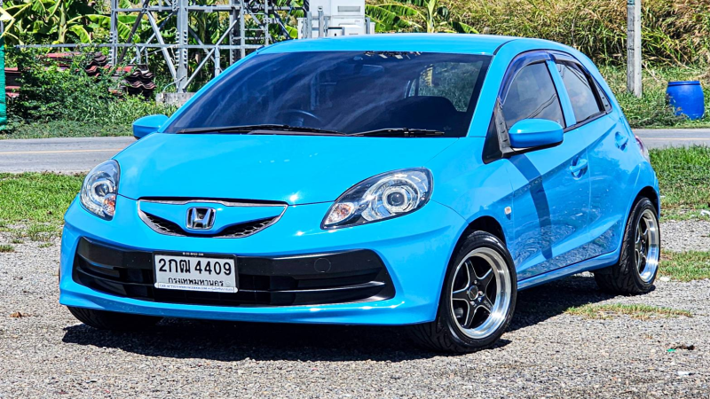 HONDA BRIO 1.2 V M/T 2013